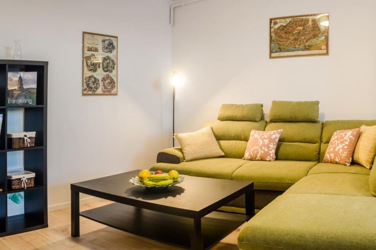 Paul'S Place. New Rooftop Apartment In Downtown Sibiu Exterior photo